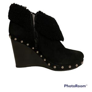 Staccato brand 3.5 inches in heel height. Size 6 boots